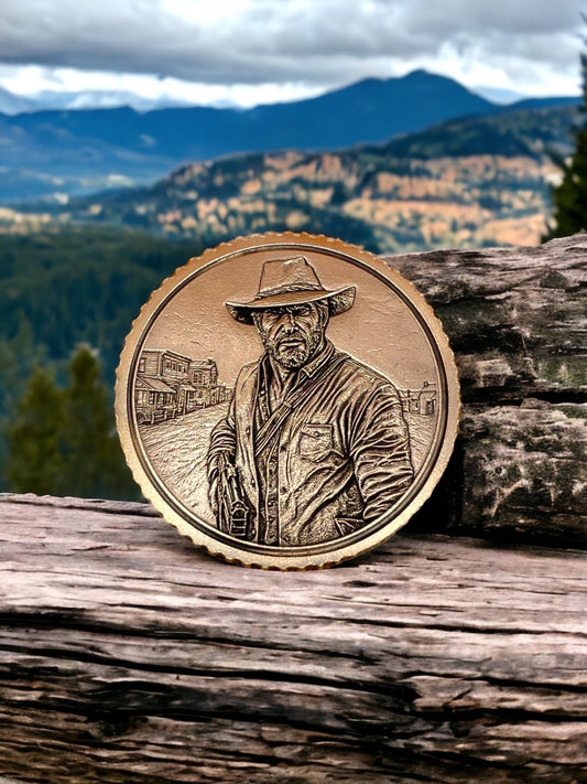 Legendary Outlaw - Brass Coin with Arthur Morgan and Old Western Landscape